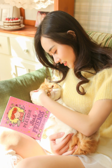 一边吃奶一边躁狂